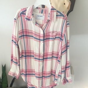 Girls size 6/7 flannel top